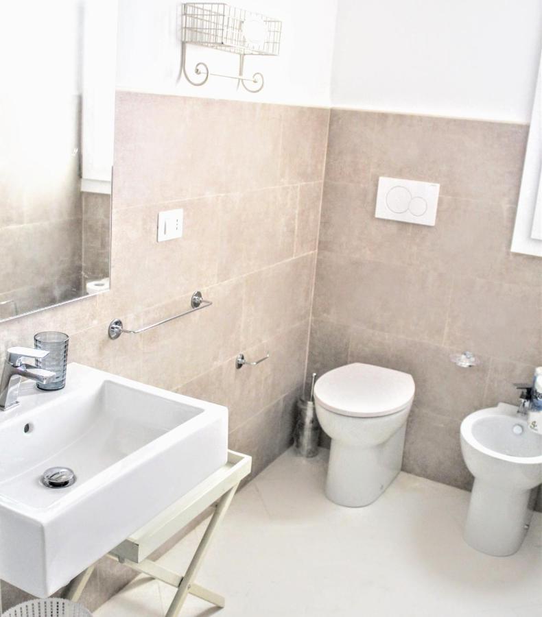 Dimora Vico Dei Nohi Bed & Breakfast Lecce Dış mekan fotoğraf