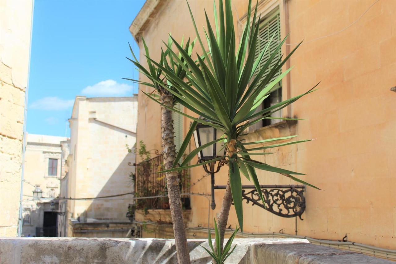 Dimora Vico Dei Nohi Bed & Breakfast Lecce Dış mekan fotoğraf
